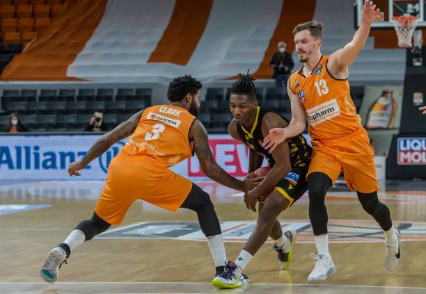 遇对方的发 遇对方的发