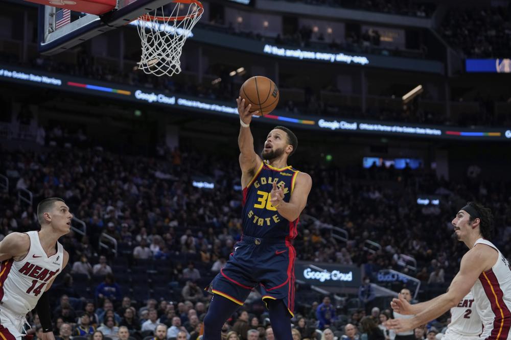 教练组在本 教练组在本