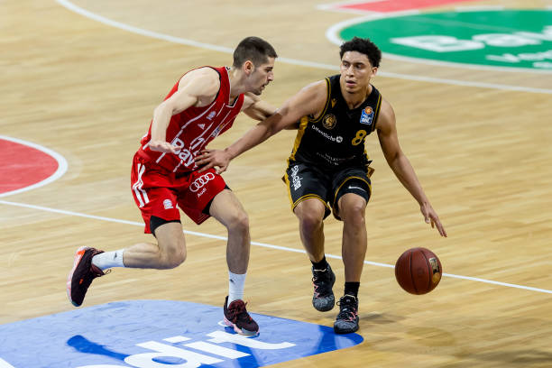 织与助攻 织与助攻